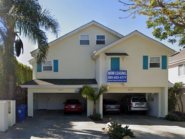 Building Photo - 6573 Del Playa Dr Unit 1 Rental