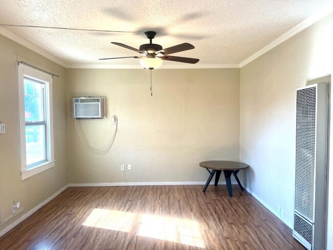 Photo - 904 Kaweah St