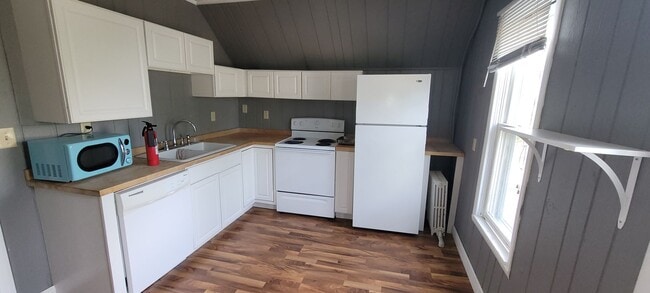 Photo - 820 Beltrami Ave NW Unit C