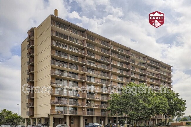 Building Photo - 2225 E Buchtel Blvd Unit 105