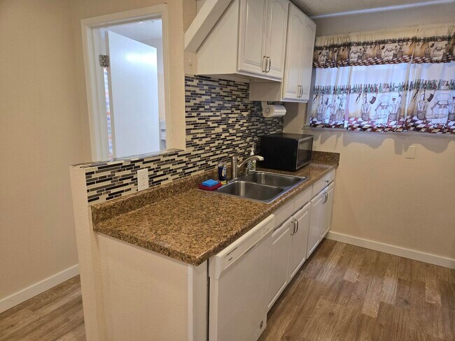 Photo - 1213 5th St Unit A