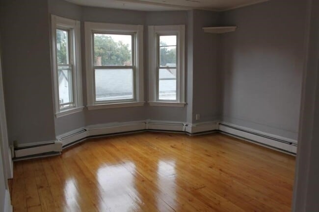 Photo - 17 Ballard St Unit 2
