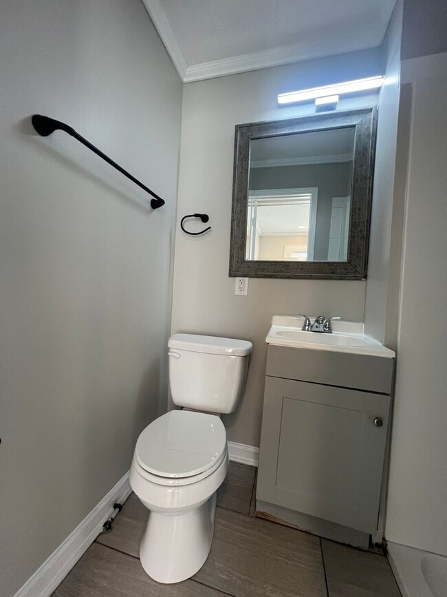 Photo - **MOVE-IN Special $500 off the 1st full month's rent with lease signed by 12/10/25**