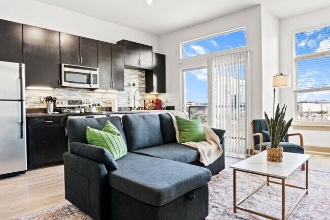 Photo - 2901 Indiana St Unit ID1289468P