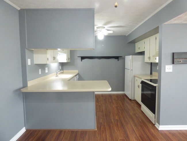 Photo - 372 Redding Rd