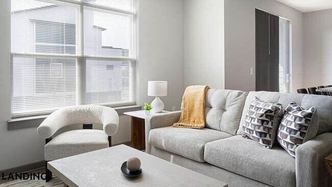 Building Photo - 1801 Meridian St