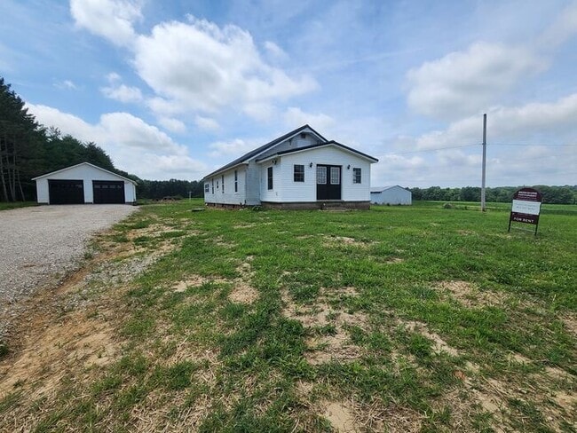 Building Photo - NOW $100 OFF! - Charming Single-Family Home