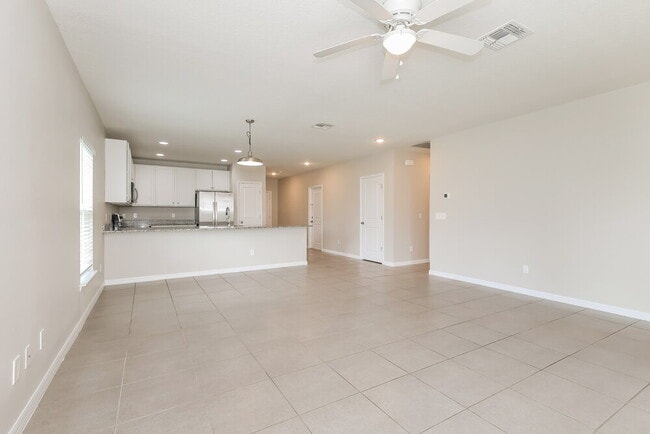 Photo - 41 Coventry Ct