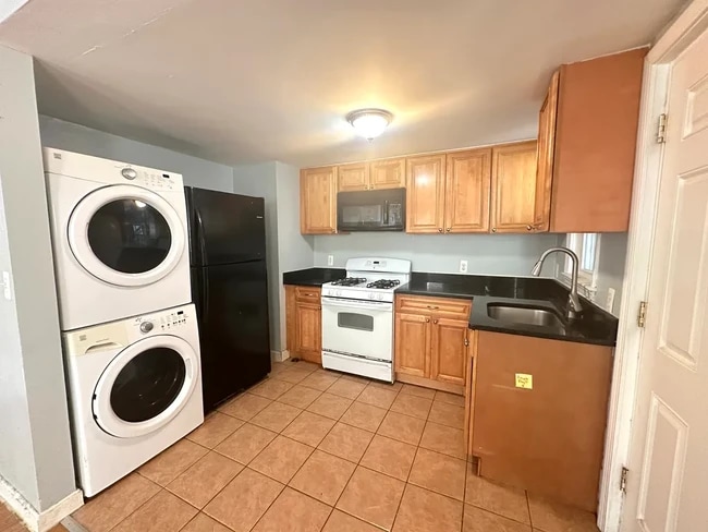 Photo - 46 Cork St Unit 1