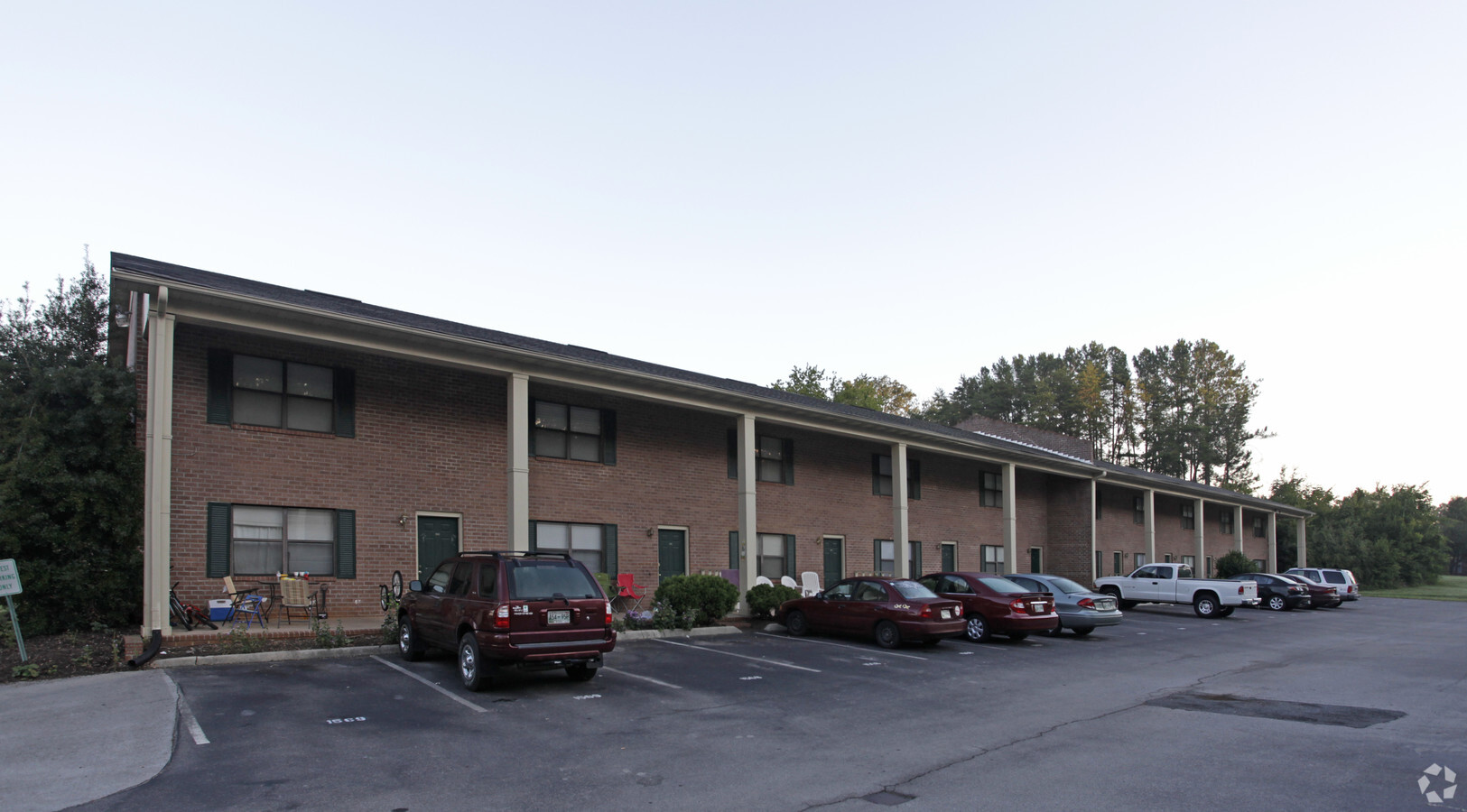 Sandy Springs Townhouses - Sandy Springs Townhouses