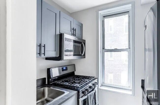 Photo - East 58th Street Unit 4D