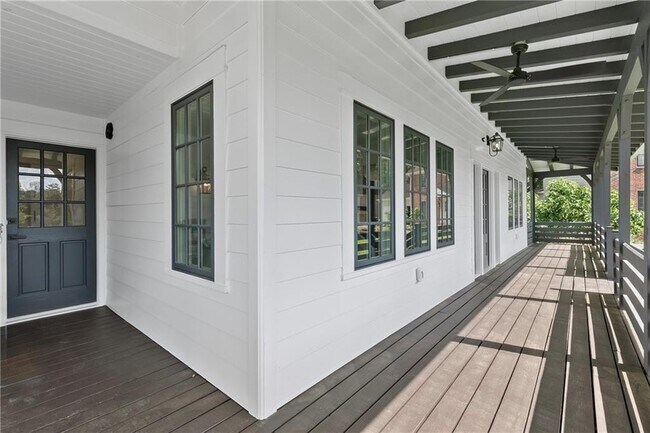 Photo - 1296 Hilton Dr