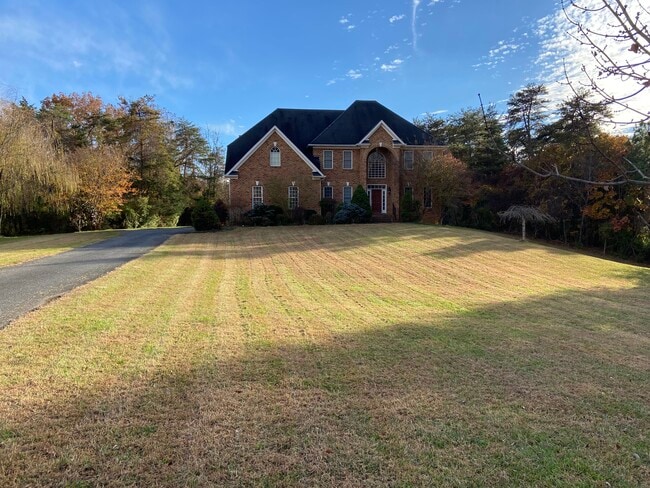 Building Photo - 100 Beacon Hill Pl