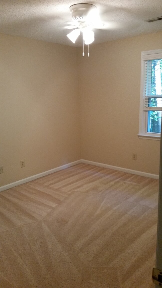 Photo - 4619 Country Woods Ln