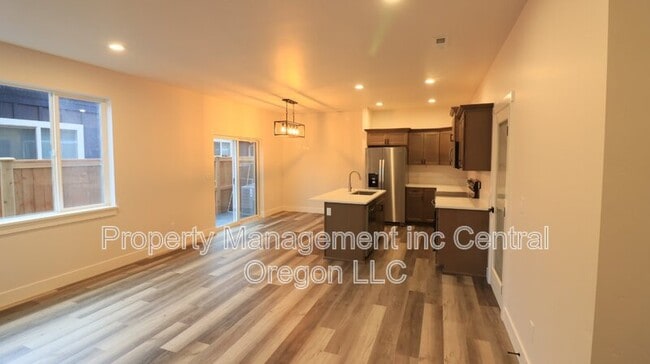 Photo - 61379 Brosterhous Road Unit 1