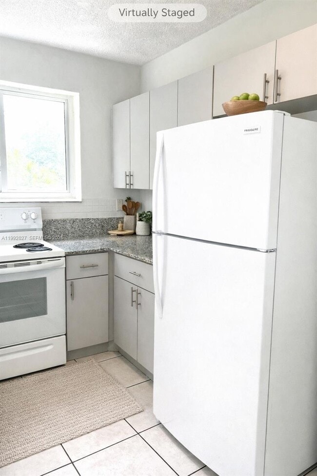 Photo - 2121 SW 4th St Unit 2