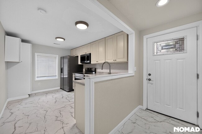 Photo - 1413 12th St NE