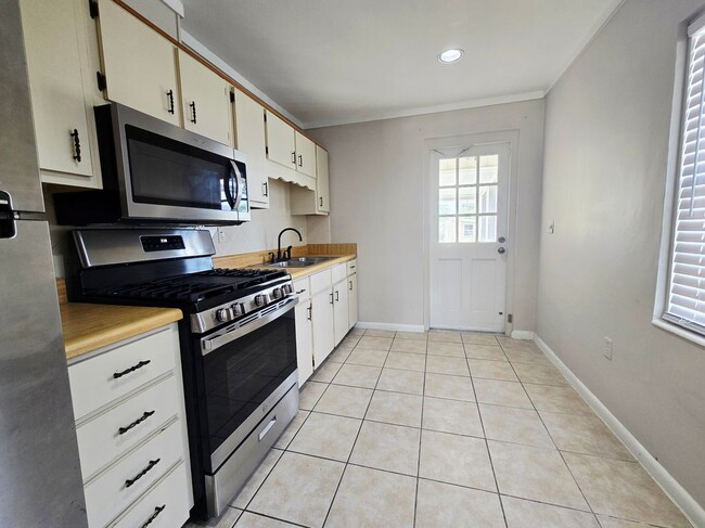 Photo - 341 Selma St