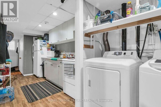 Photo - 197 A Cedarvale Crescent Unité B