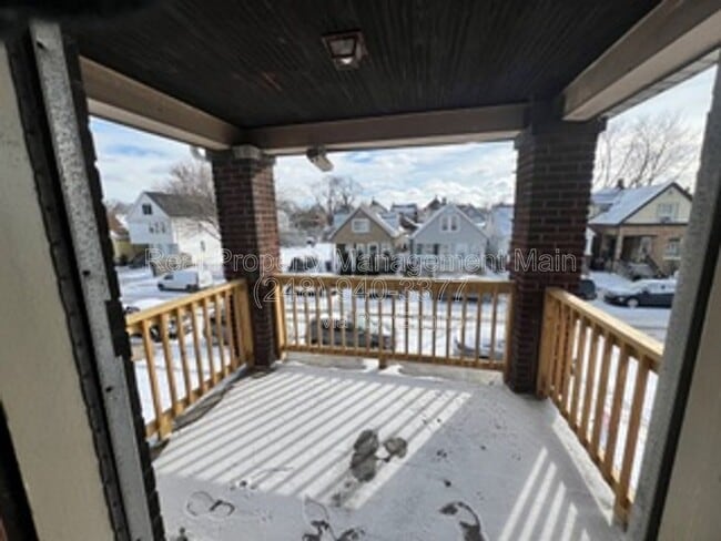 Photo - 9176 Chamberlain St