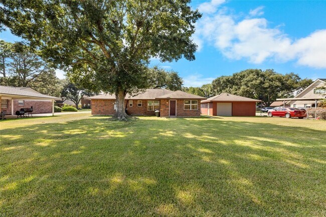 2117 Whatley Dr