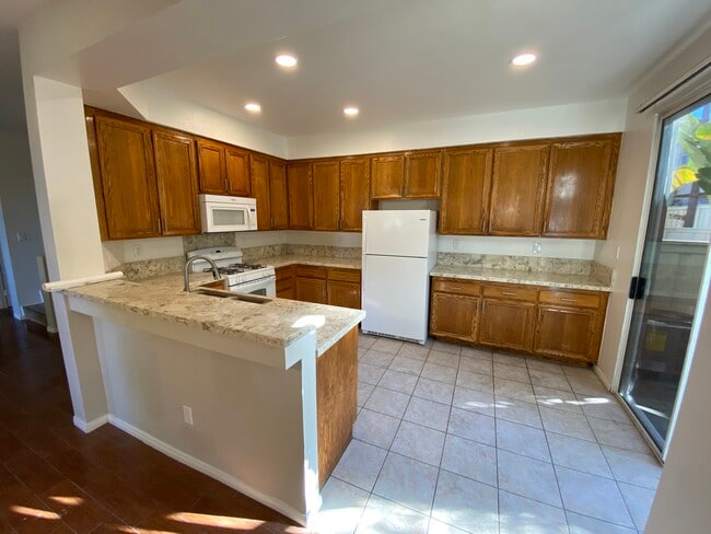 Photo - 2150 Lago Madero