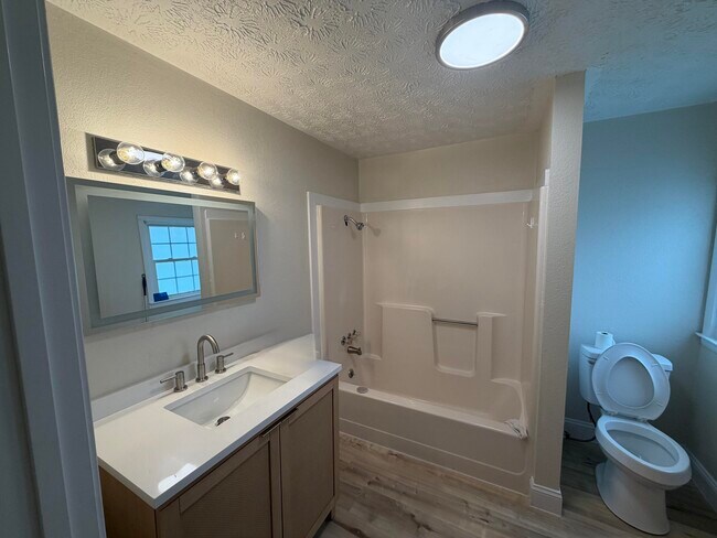 Photo - 191 Old Hwy 70