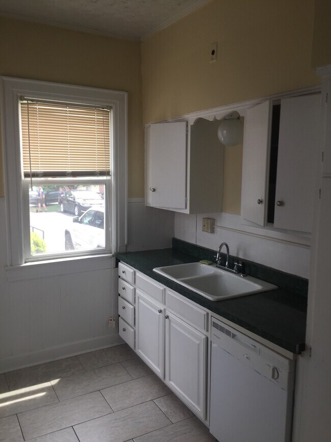 Photo - 704 10th Ave Unit 1