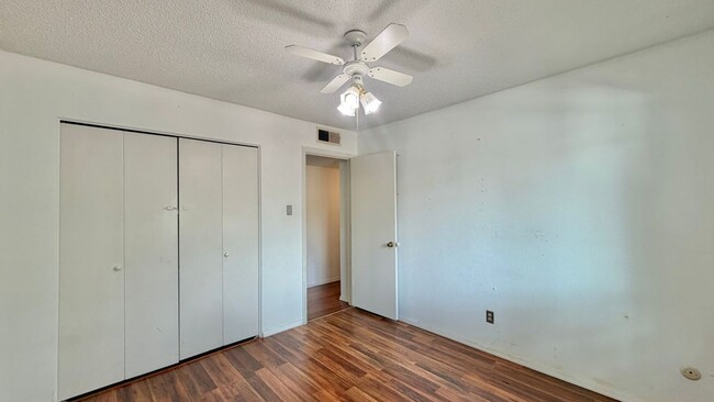 Photo - 12205 Brentwood Hills Blvd NE