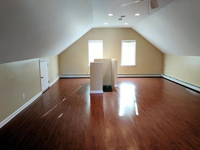 Building Photo - 17 Dunlap St Unit 2A