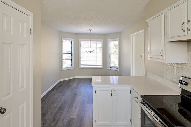 Photo - 6801 Bramble Ln