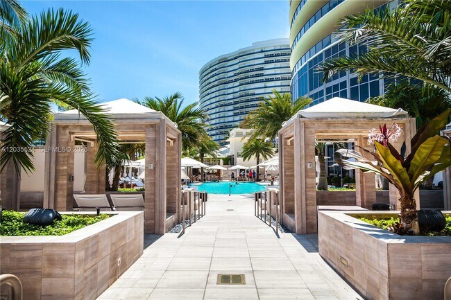 9703 Collins Ave Unit 2501/03