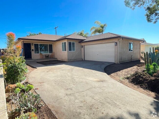 Building Photo - Like New Inside! Remodeled 3bd/2ba House I...