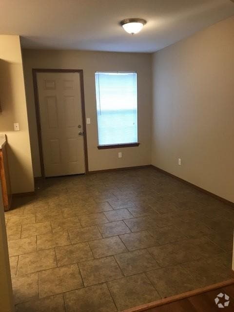 Building Photo - 4202 SW Chapelstone Ave Rental