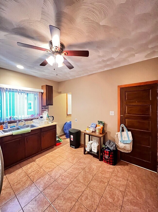 Photo - 122 Willis Ave Unit 1