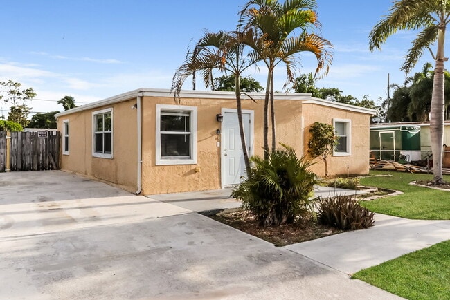 Photo - 395 Plum Tree Dr