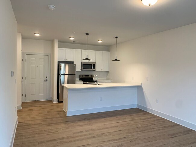 Photo - Beautiful Brand New Three Bedroom Apartment!