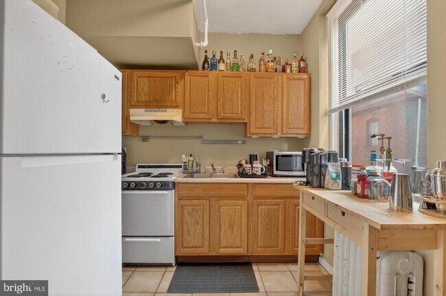 Photo - 1324 Locust St Unit 212