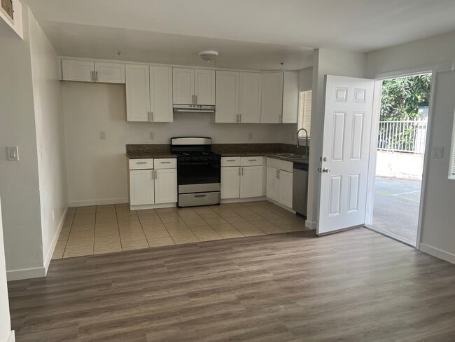 Photo - 6640 Irvine Ave Unidad 1