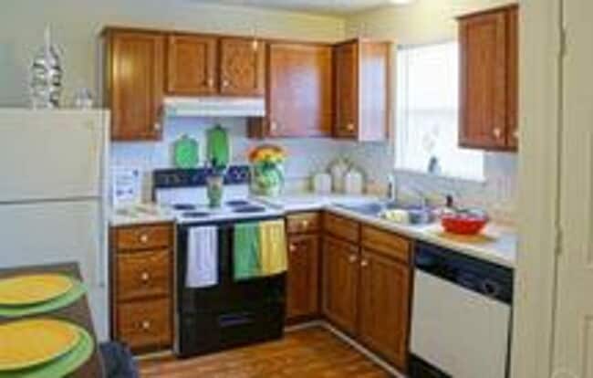 Photo - Bradford Pointe Apartments