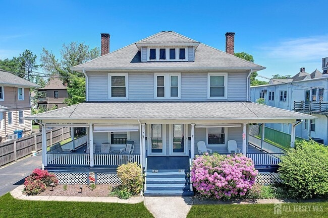 Building Photo - 314-316-316 Park Pl