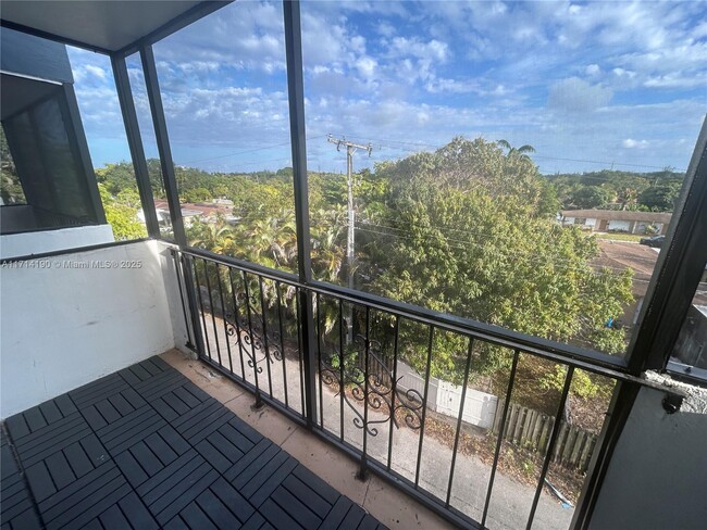Photo - 1230 NE 139th St Condo Unit 407