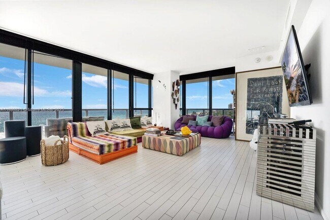 Photo - 2201 Collins Ave Unit 628