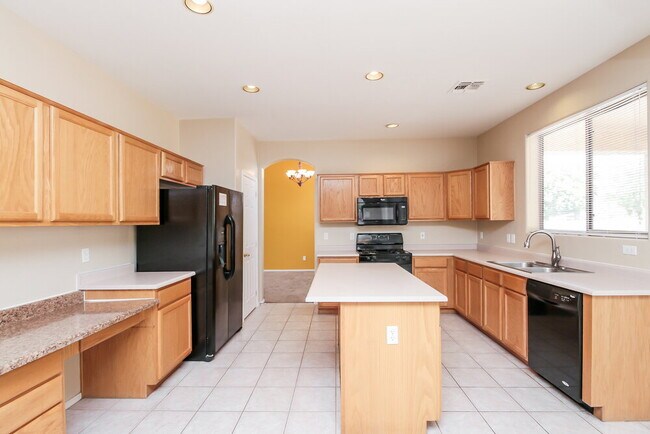 Photo - 1334 E Harrison St