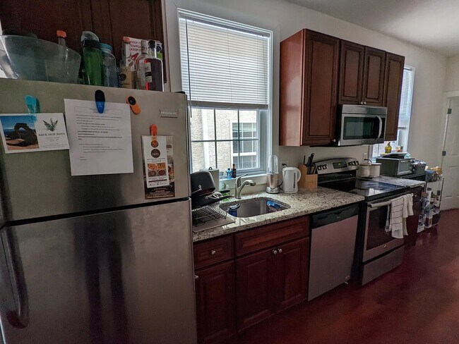 Photo - 2631 W Girard Ave Unidad 3