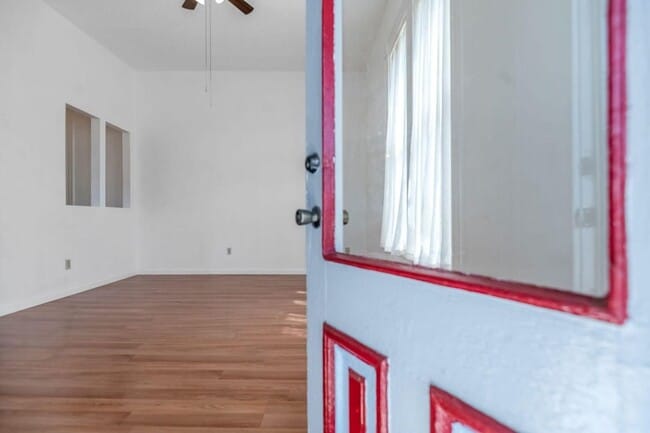 Photo - 1 Bedroom 1 Bath Walking Distance to Downtown Hanford