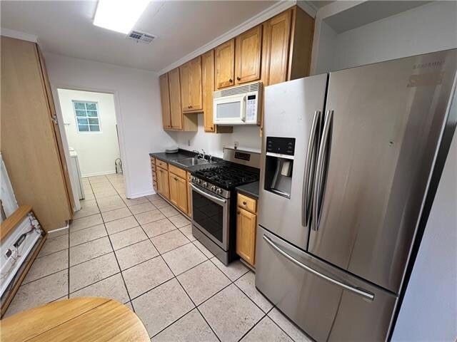 Photo - 708 Community St