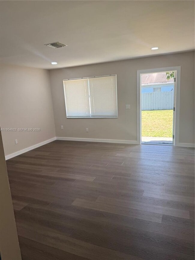 Photo - 3978 Nokomis Ave