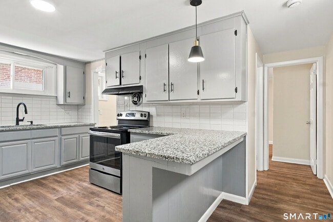 68 1/2 Lexington Ave Unidad 1