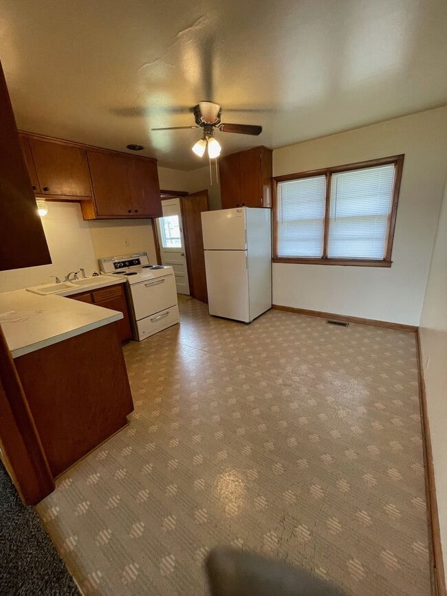 Photo - 1201-1203 Eisenhower Unit 1201 Eisenhower